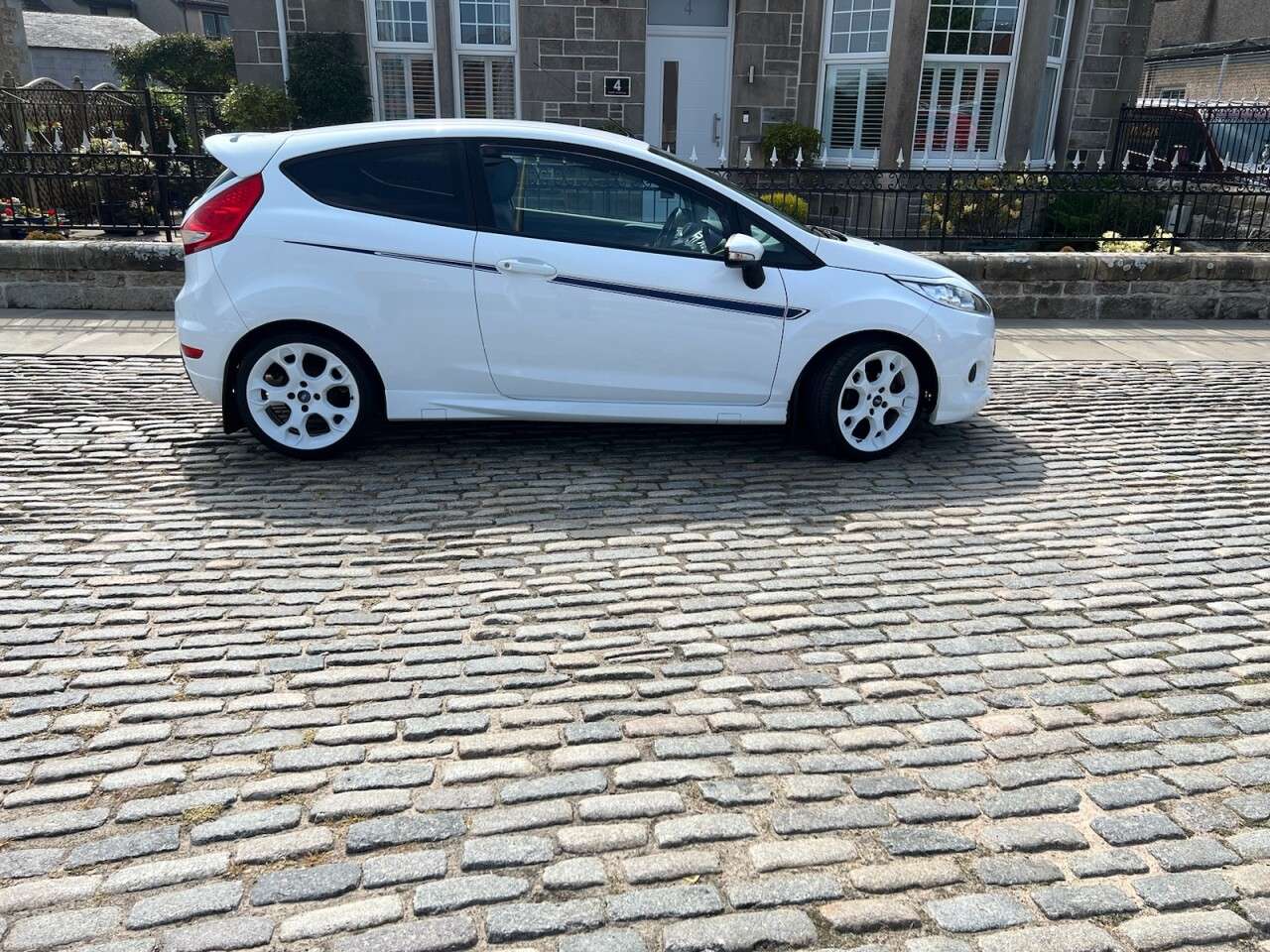 2011 FORD FIESTA 2011 FORD FIESTA