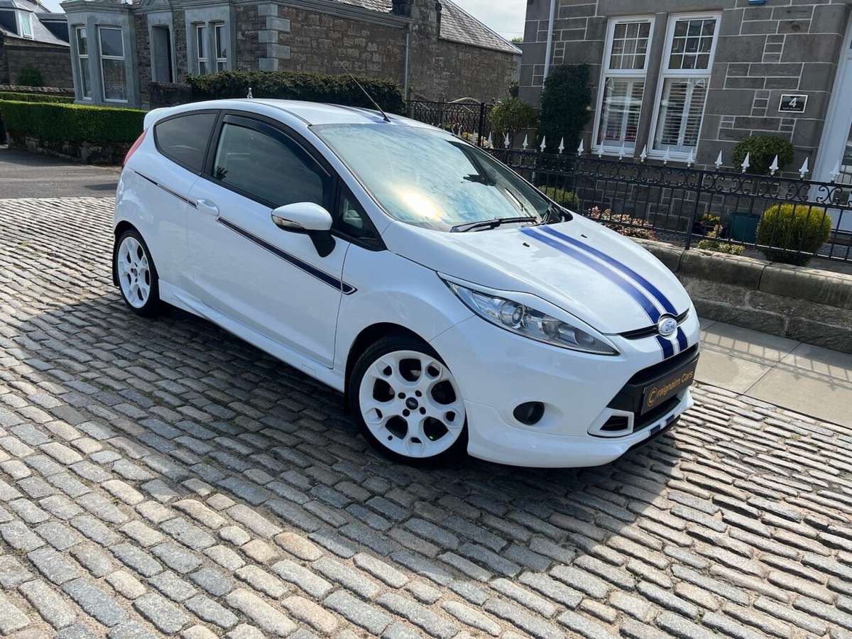 Check out this Ford Fiesta Petrol Manual