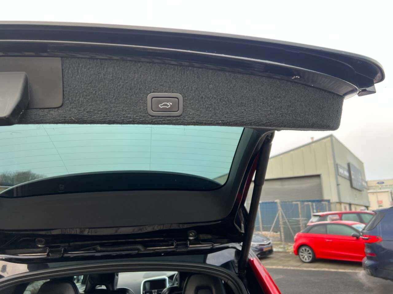 null VOLVO XC60 null VOLVO XC60