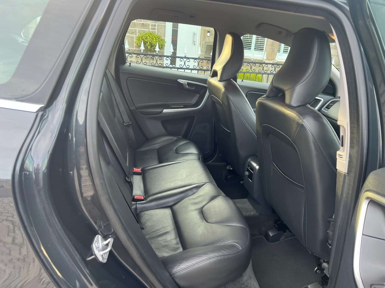 2016 VOLVO XC60 2016 VOLVO XC60