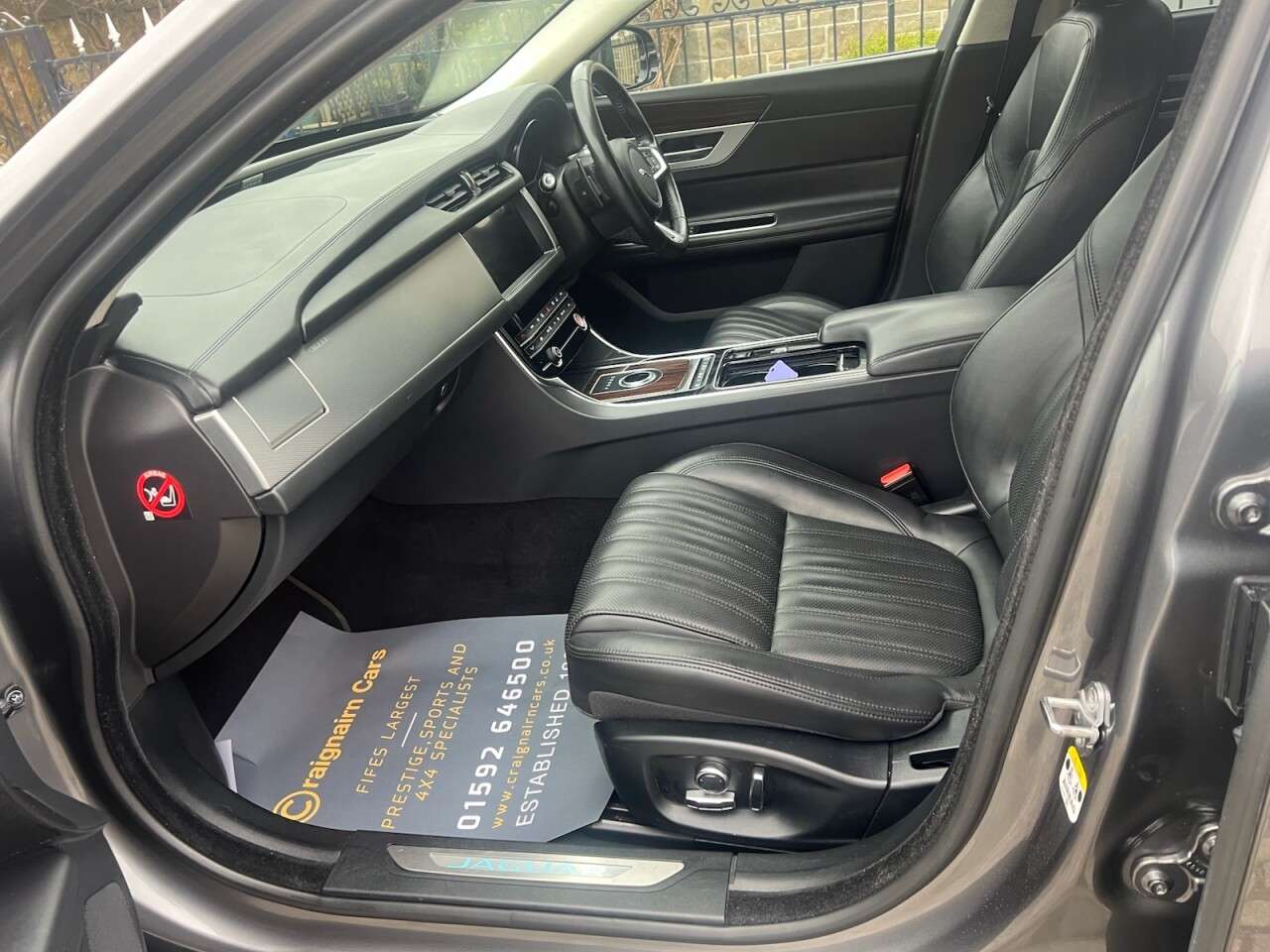 null JAGUAR XF null JAGUAR XF