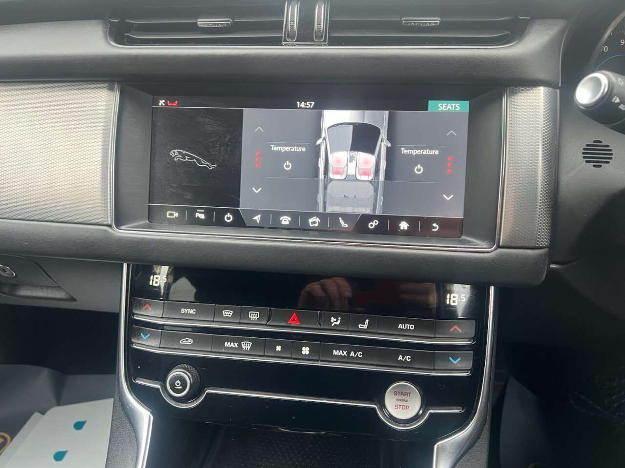 null JAGUAR XF null JAGUAR XF