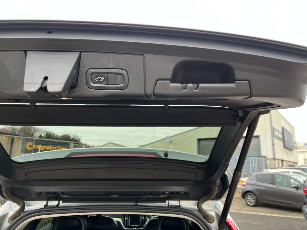 2017 VOLVO XC60 2017 VOLVO XC60