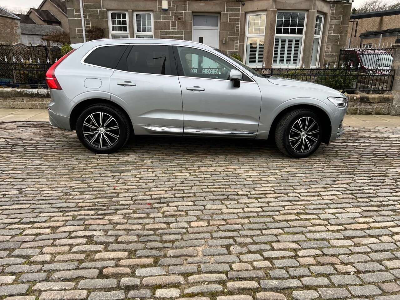 2017 VOLVO XC60 2017 VOLVO XC60
