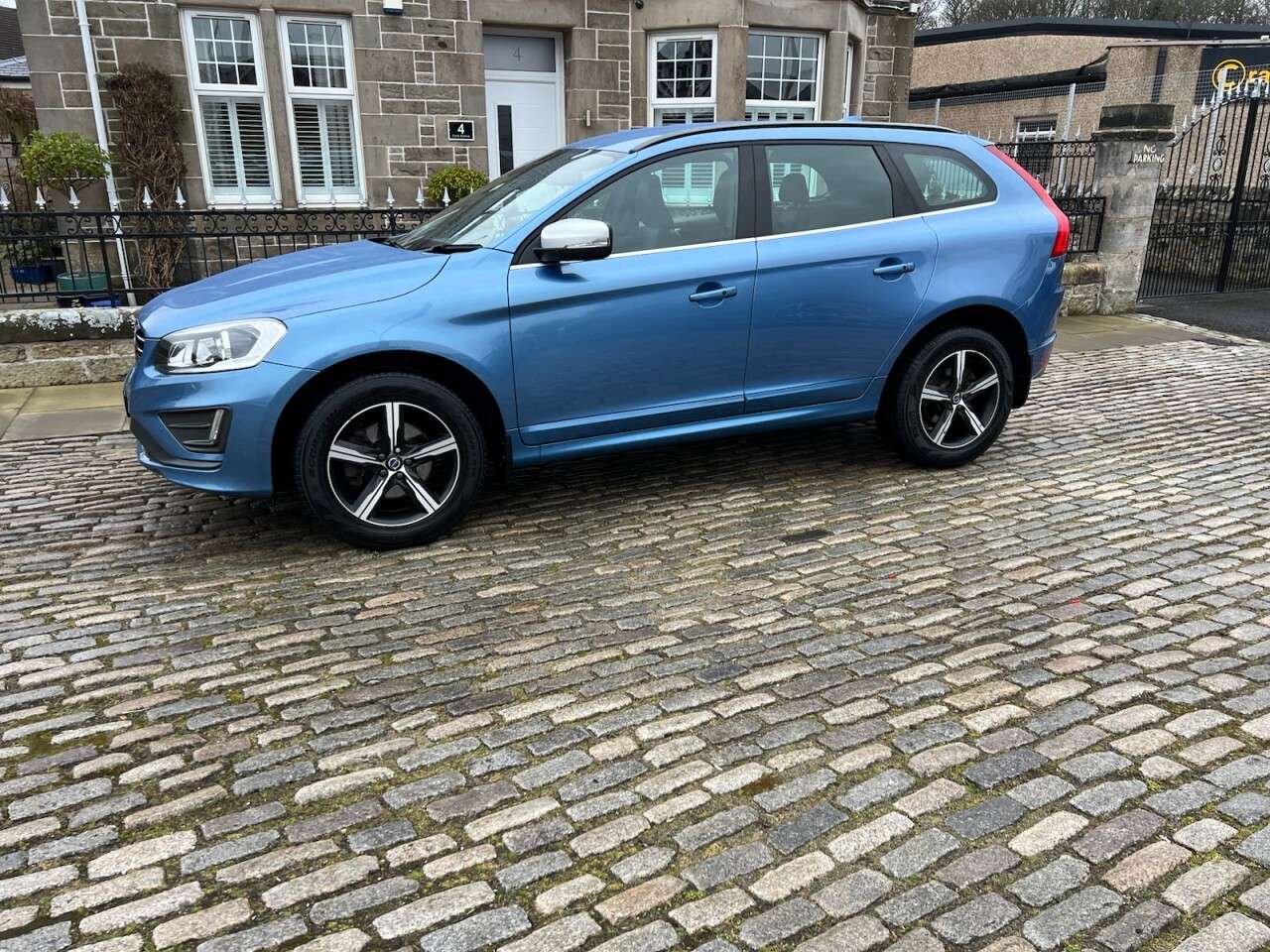 2016 VOLVO XC60 2016 VOLVO XC60