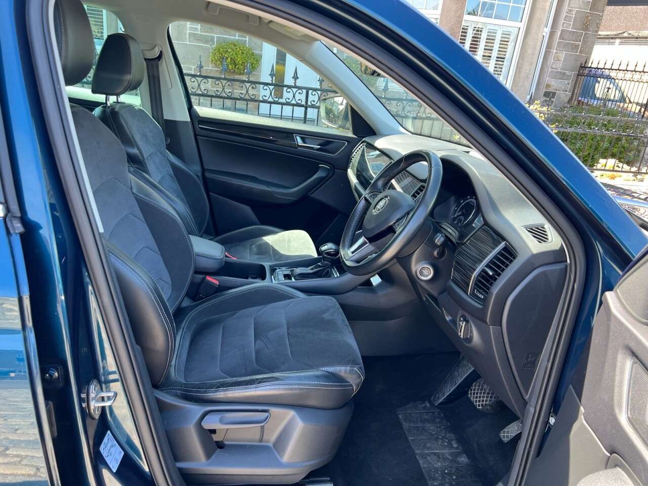 A 2018 SKODA KODIAQ 1.4 TSI ACT SE L SUV 5dr Petrol DSG 4WD Euro 6 (s/s) (7 Seat) (150 ps) A 2018 SKODA KODIAQ 1.4 TSI ACT SE L SUV 5dr Petrol DSG 4WD Euro 6 (s/s) (7 Seat) (150 ps)