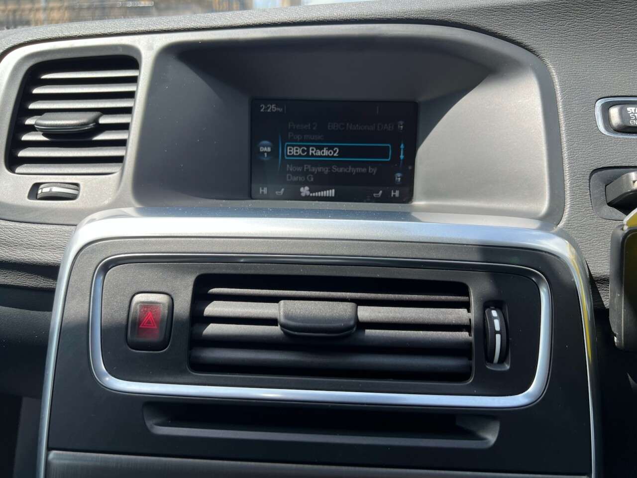 2013 VOLVO V60 2013 VOLVO V60