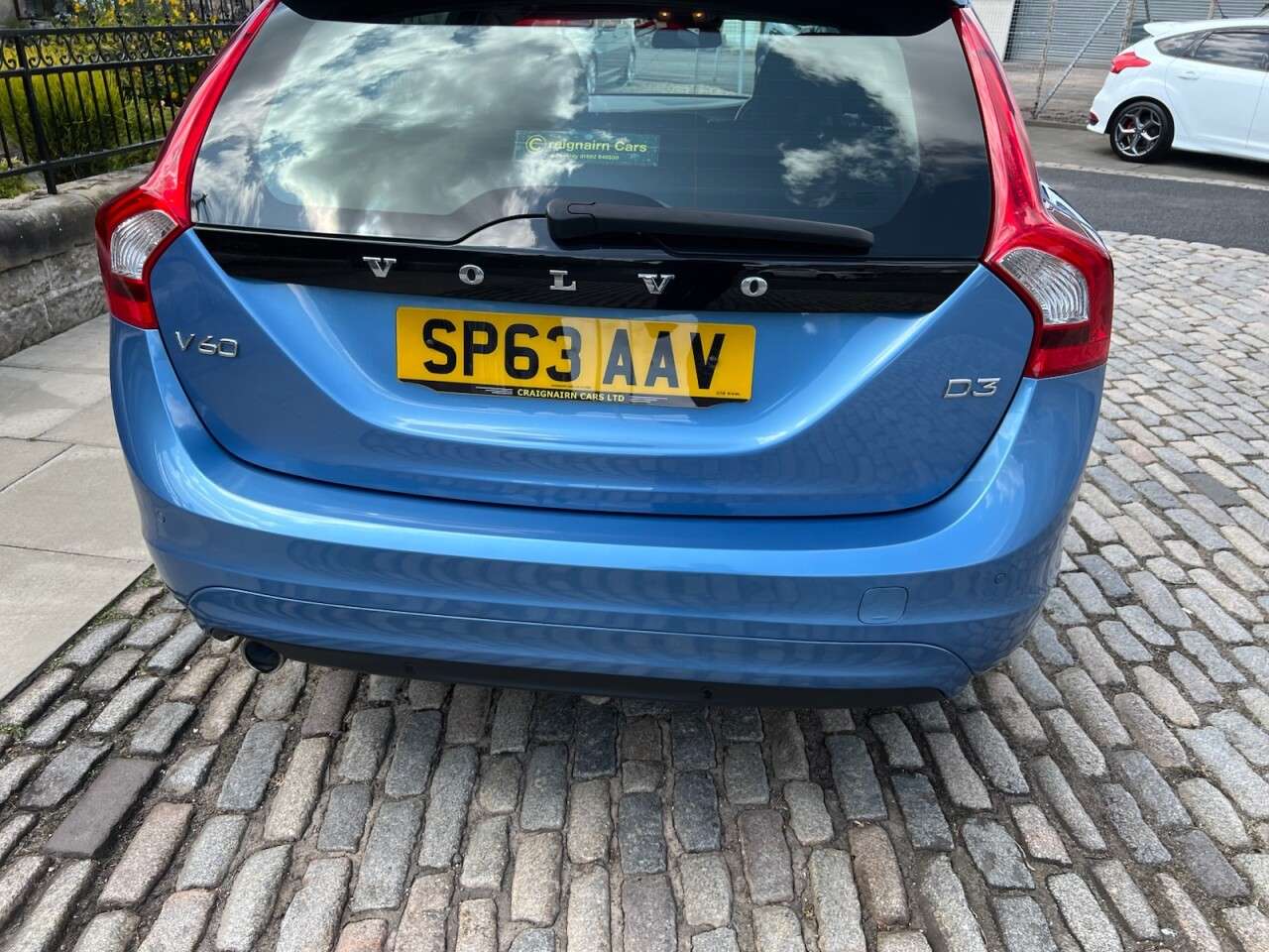 2013 VOLVO V60 2013 VOLVO V60