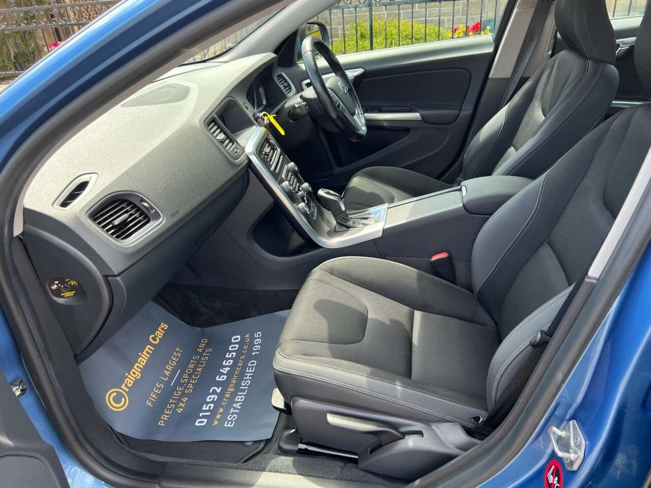 2013 VOLVO V60 2013 VOLVO V60