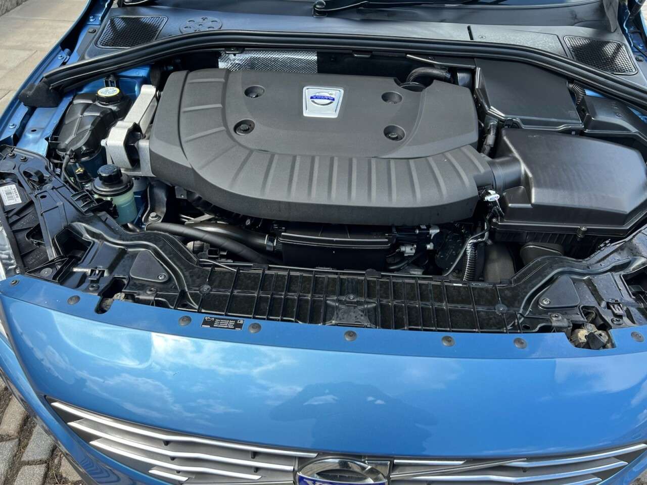 2013 VOLVO V60 2013 VOLVO V60