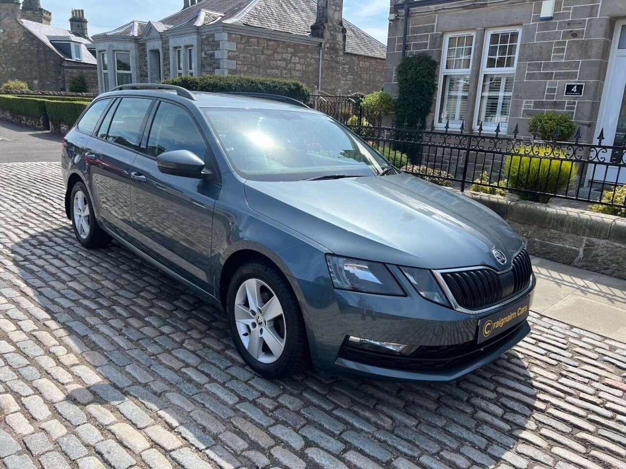 A 2018 SKODA OCTAVIA 1.6 TDI SE Estate 5dr Diesel Manual Euro 6 (s/s) (115 ps) A 2018 SKODA OCTAVIA 1.6 TDI SE Estate 5dr Diesel Manual Euro 6 (s/s) (115 ps)