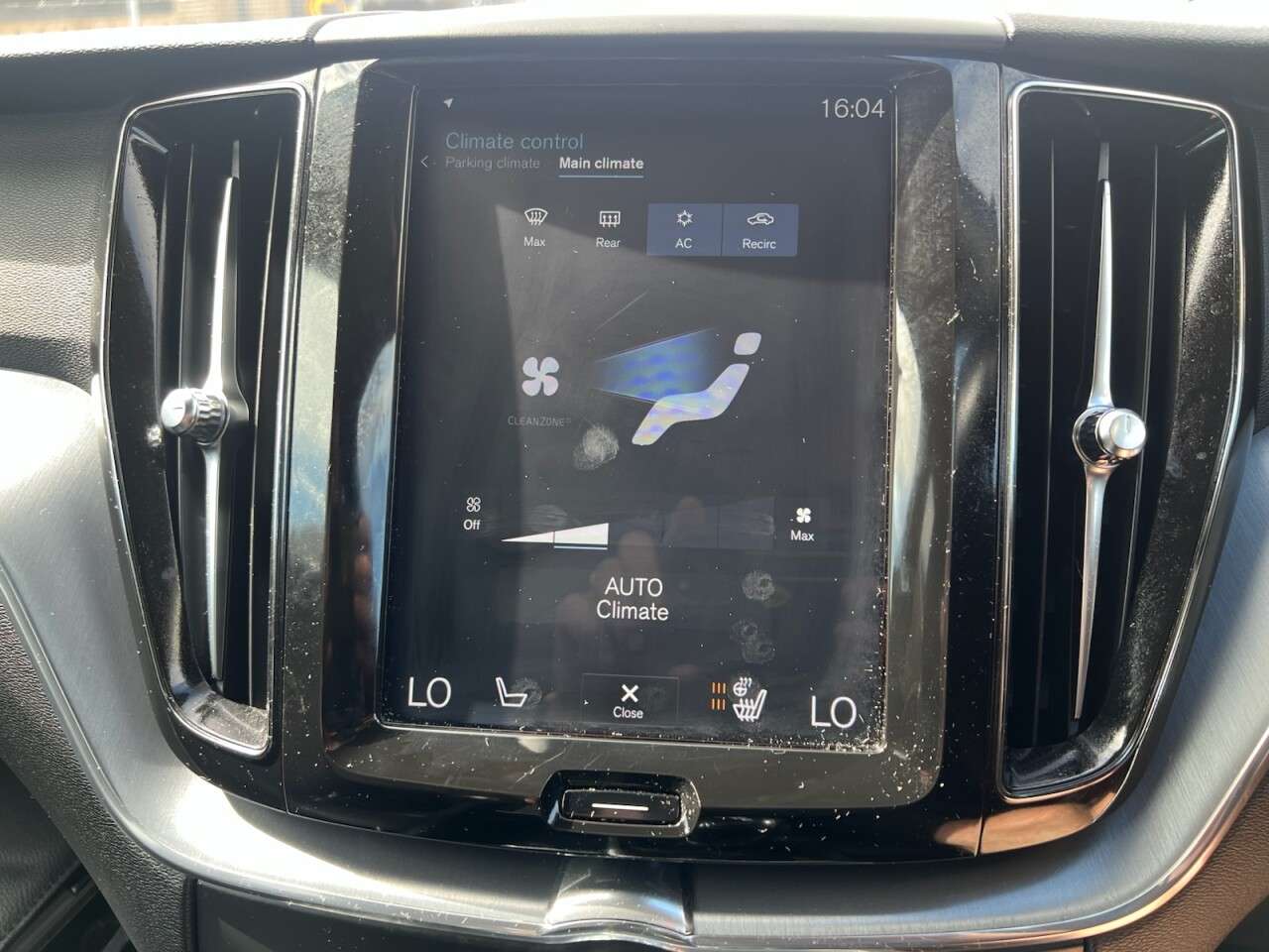 2019 VOLVO XC60 2019 VOLVO XC60