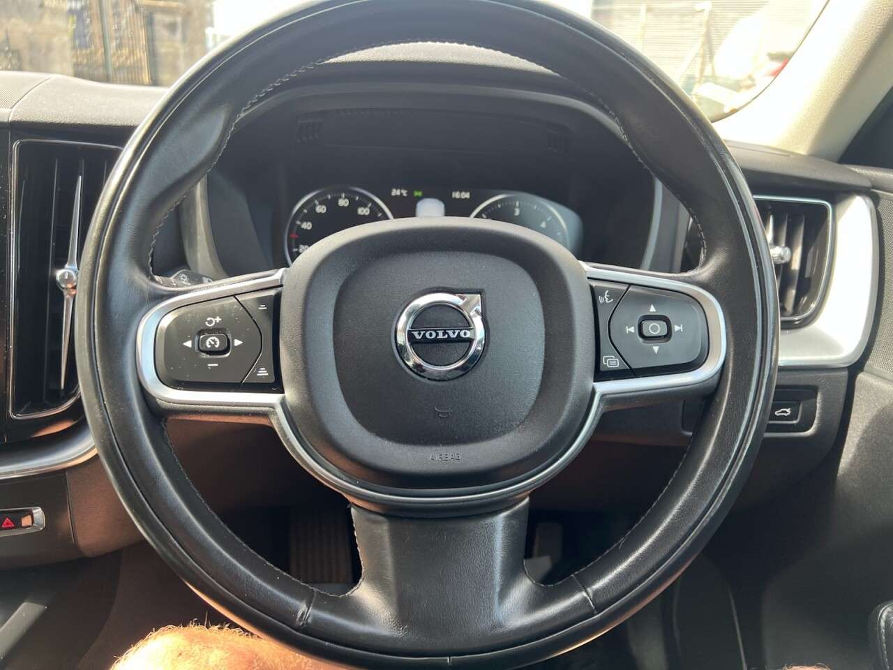 2019 VOLVO XC60 2019 VOLVO XC60
