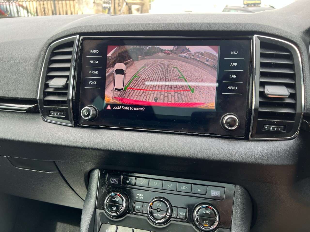 2020 SKODA KAROQ 2020 SKODA KAROQ