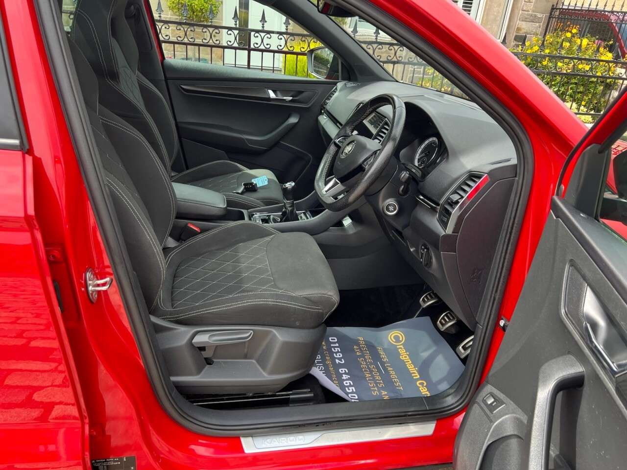 A 2020 SKODA KAROQ 2.0 TDI SportLine SUV 5dr Diesel Manual Euro 6 (s/s) (150 ps) A 2020 SKODA KAROQ 2.0 TDI SportLine SUV 5dr Diesel Manual Euro 6 (s/s) (150 ps)