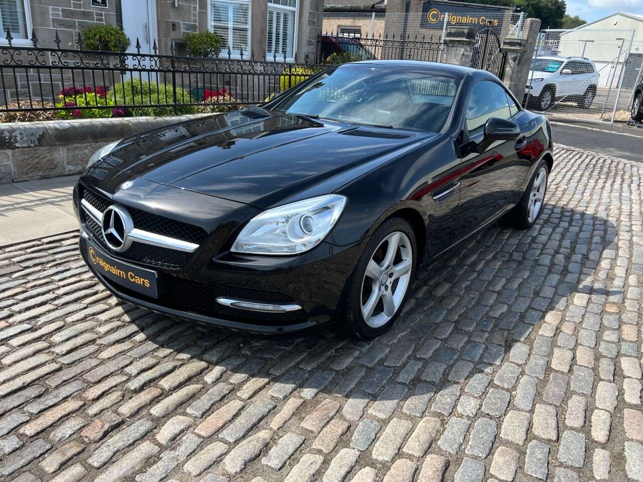 A 2012 MERCEDES-BENZ SLK 2.1 SLK250 CDI BlueEfficiency Convertible 2dr Diesel G-Tronic+ Euro 5 (s/s) A 2012 MERCEDES-BENZ SLK 2.1 SLK250 CDI BlueEfficiency Convertible 2dr Diesel G-Tronic+ Euro 5 (s/s)