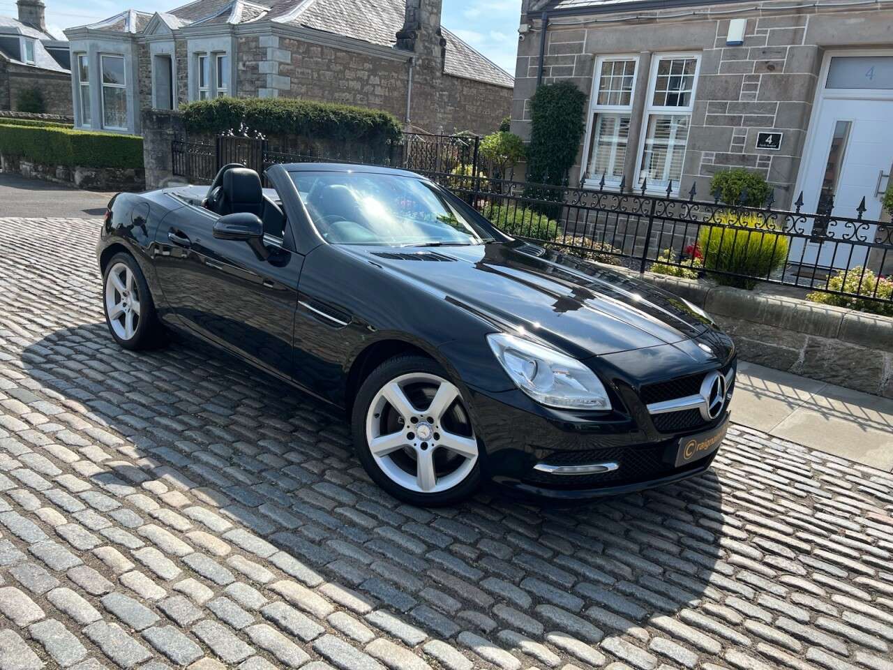 A 2012 MERCEDES-BENZ SLK 2.1 SLK250 CDI BlueEfficiency Convertible 2dr Diesel G-Tronic+ Euro 5 (s/s) A 2012 MERCEDES-BENZ SLK 2.1 SLK250 CDI BlueEfficiency Convertible 2dr Diesel G-Tronic+ Euro 5 (s/s)