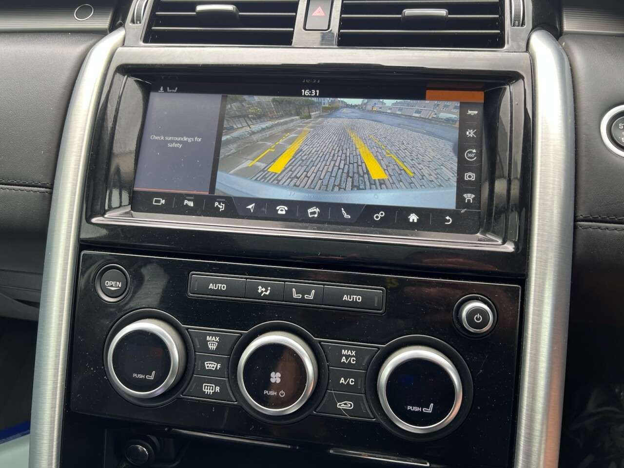 2017 LAND ROVER DISCOVERY 2017 LAND ROVER DISCOVERY