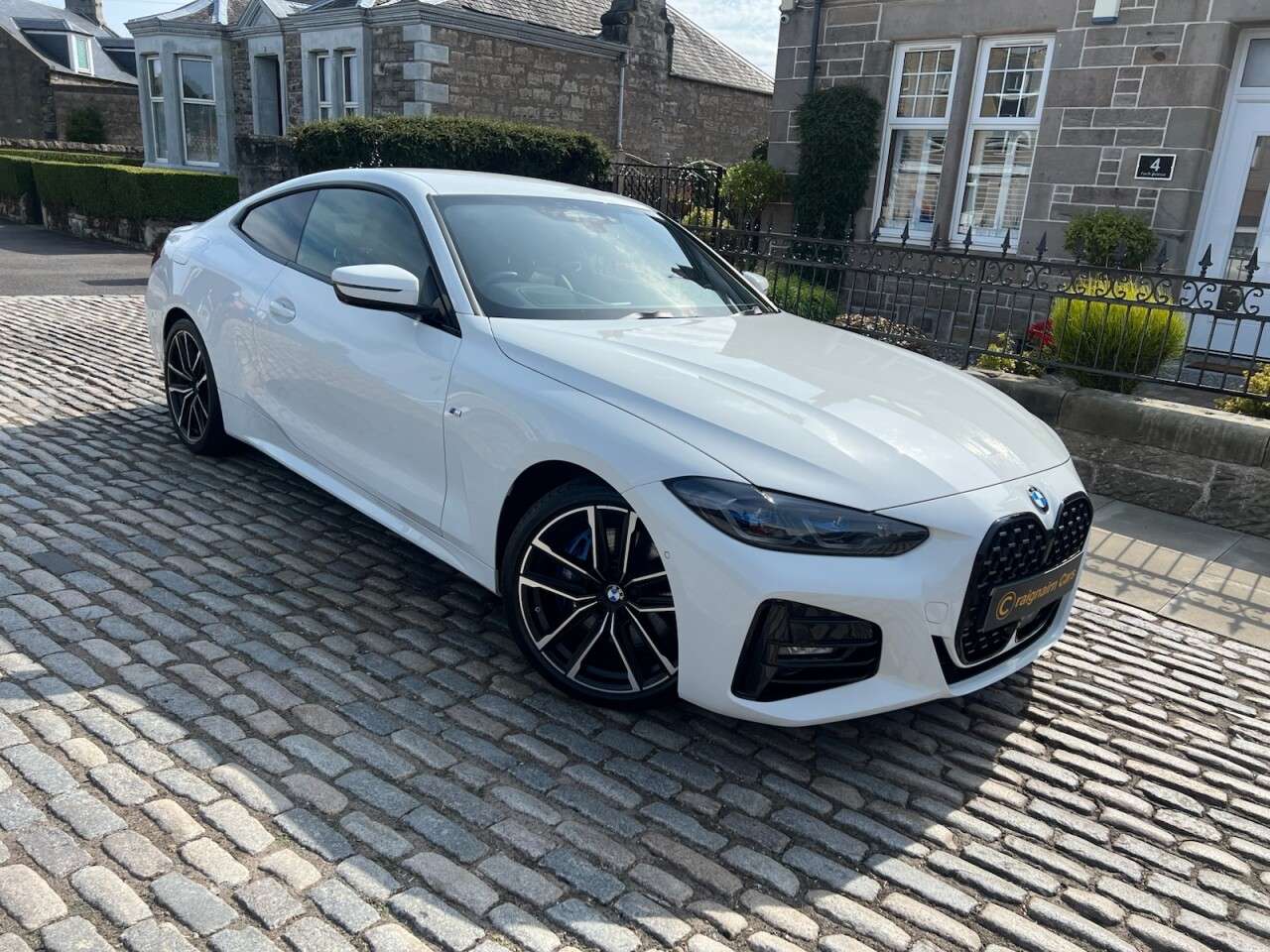 A 2021 BMW 4 SERIES 2.0 420d MHT M Sport Coupe 2dr Diesel Hybrid Auto Euro 6 (s/s) (190 ps) A 2021 BMW 4 SERIES 2.0 420d MHT M Sport Coupe 2dr Diesel Hybrid Auto Euro 6 (s/s) (190 ps)