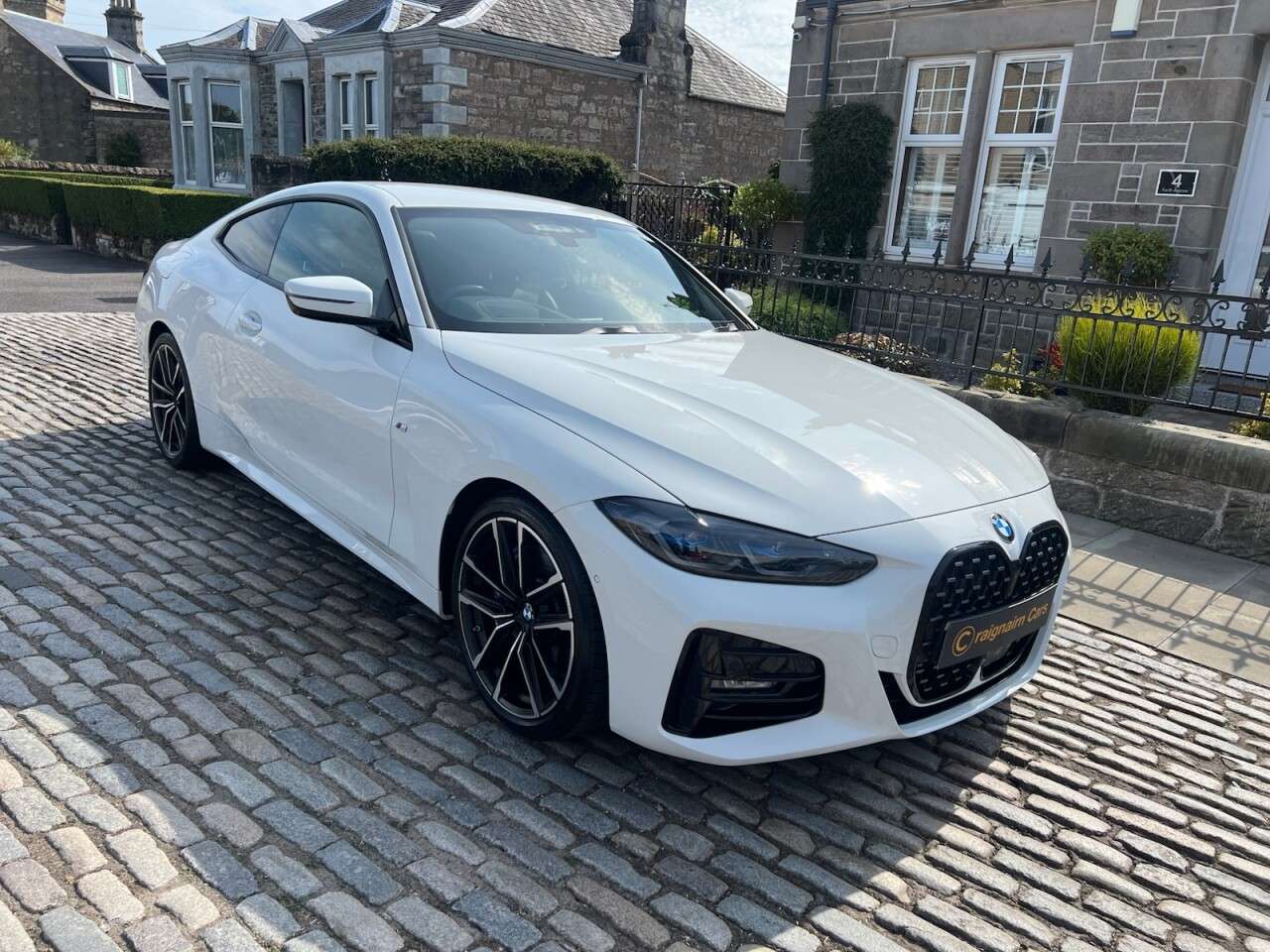 A 2021 BMW 4 SERIES 2.0 420d MHT M Sport Coupe 2dr Diesel Hybrid Auto Euro 6 (s/s) (190 ps) A 2021 BMW 4 SERIES 2.0 420d MHT M Sport Coupe 2dr Diesel Hybrid Auto Euro 6 (s/s) (190 ps)