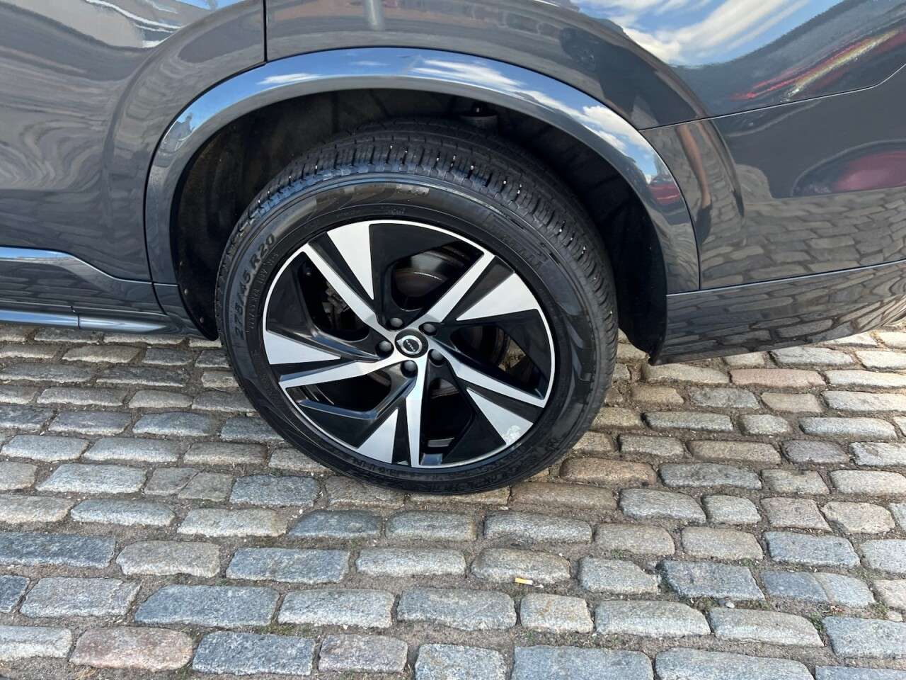 2020 VOLVO XC90 2020 VOLVO XC90