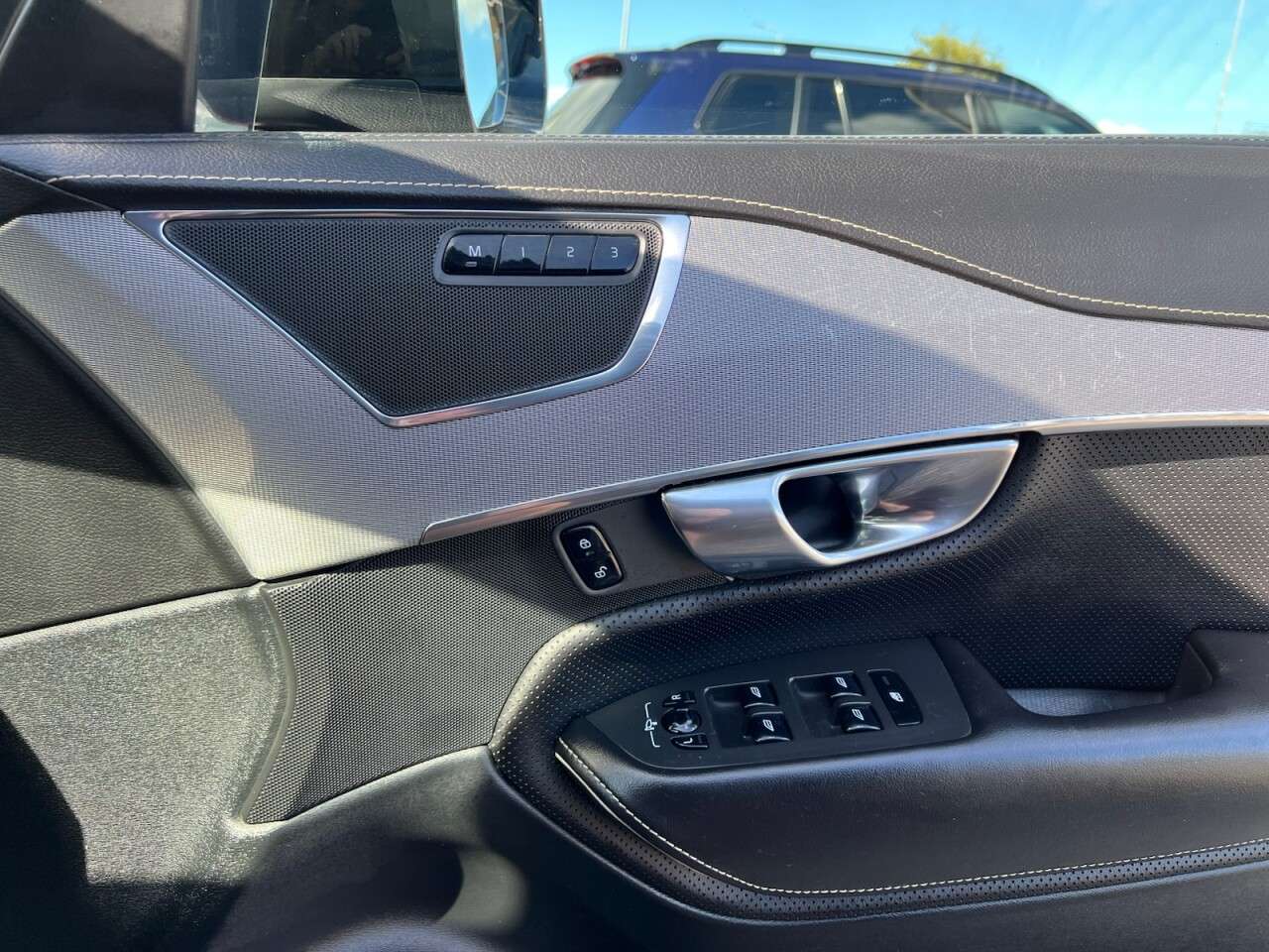 2020 VOLVO XC90 2020 VOLVO XC90