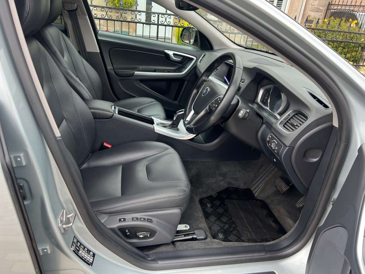 2018 VOLVO V60 CROSS COUNTRY 2018 VOLVO V60 CROSS COUNTRY