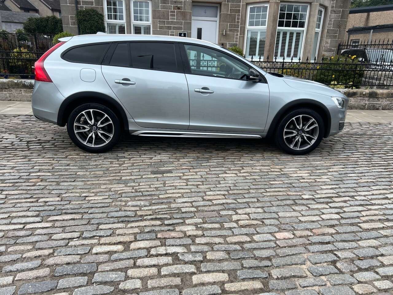 2018 VOLVO V60 CROSS COUNTRY 2018 VOLVO V60 CROSS COUNTRY