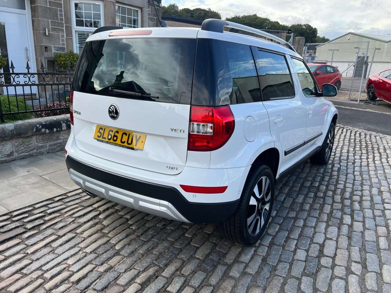 A 2016 SKODA YETI 2.0 TDI Laurin & Klement Outdoor 5dr Diesel Manual 4WD Euro 6 (s/s) (150 ps A 2016 SKODA YETI 2.0 TDI Laurin & Klement Outdoor 5dr Diesel Manual 4WD Euro 6 (s/s) (150 ps