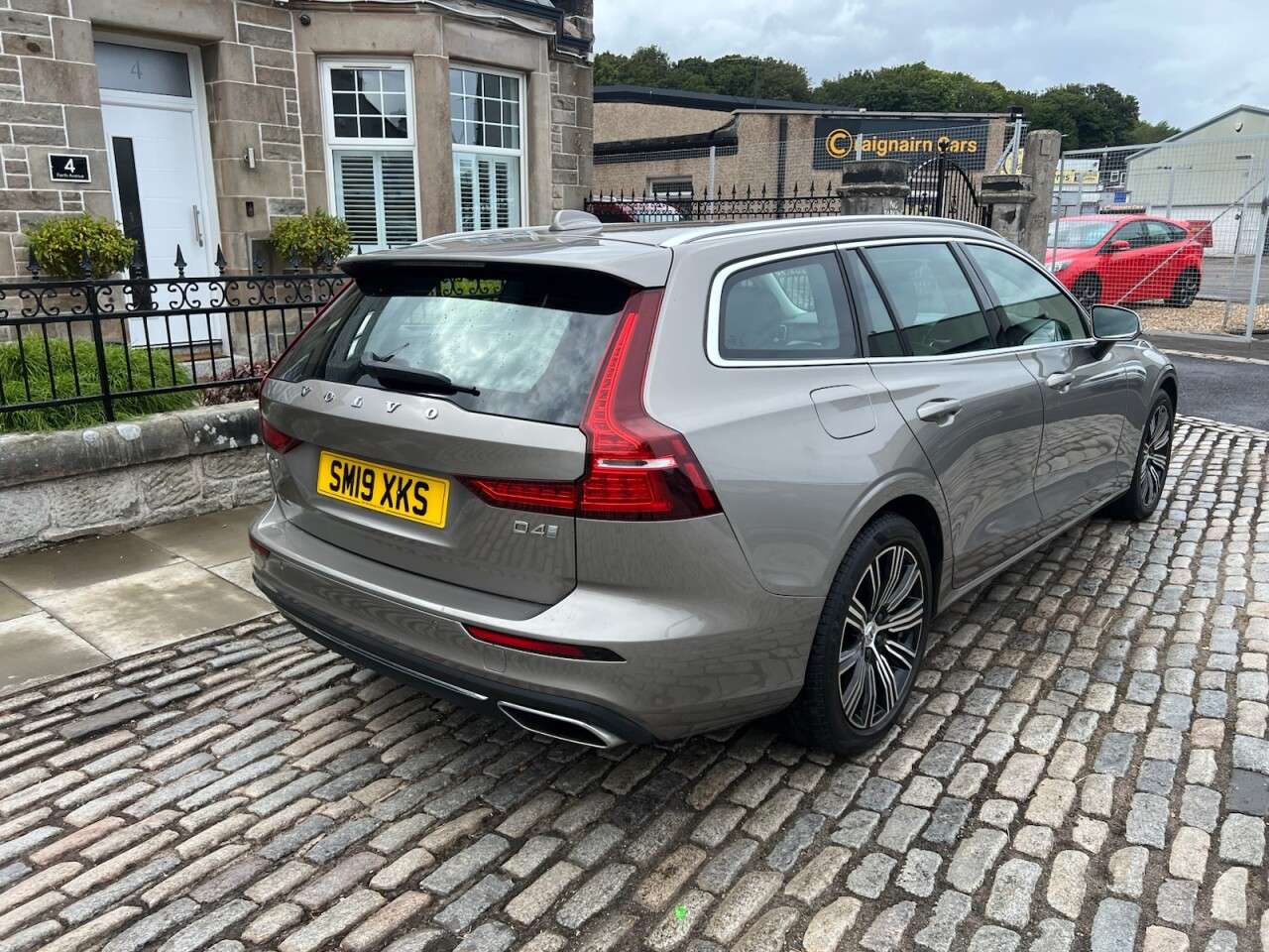 2019 VOLVO V60 2019 VOLVO V60