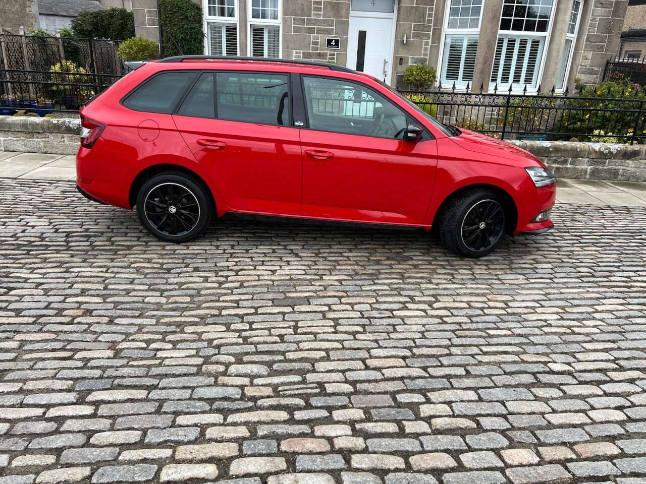 null SKODA FABIA null SKODA FABIA