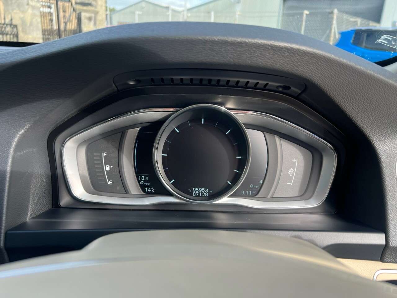 2015 VOLVO V60 2015 VOLVO V60