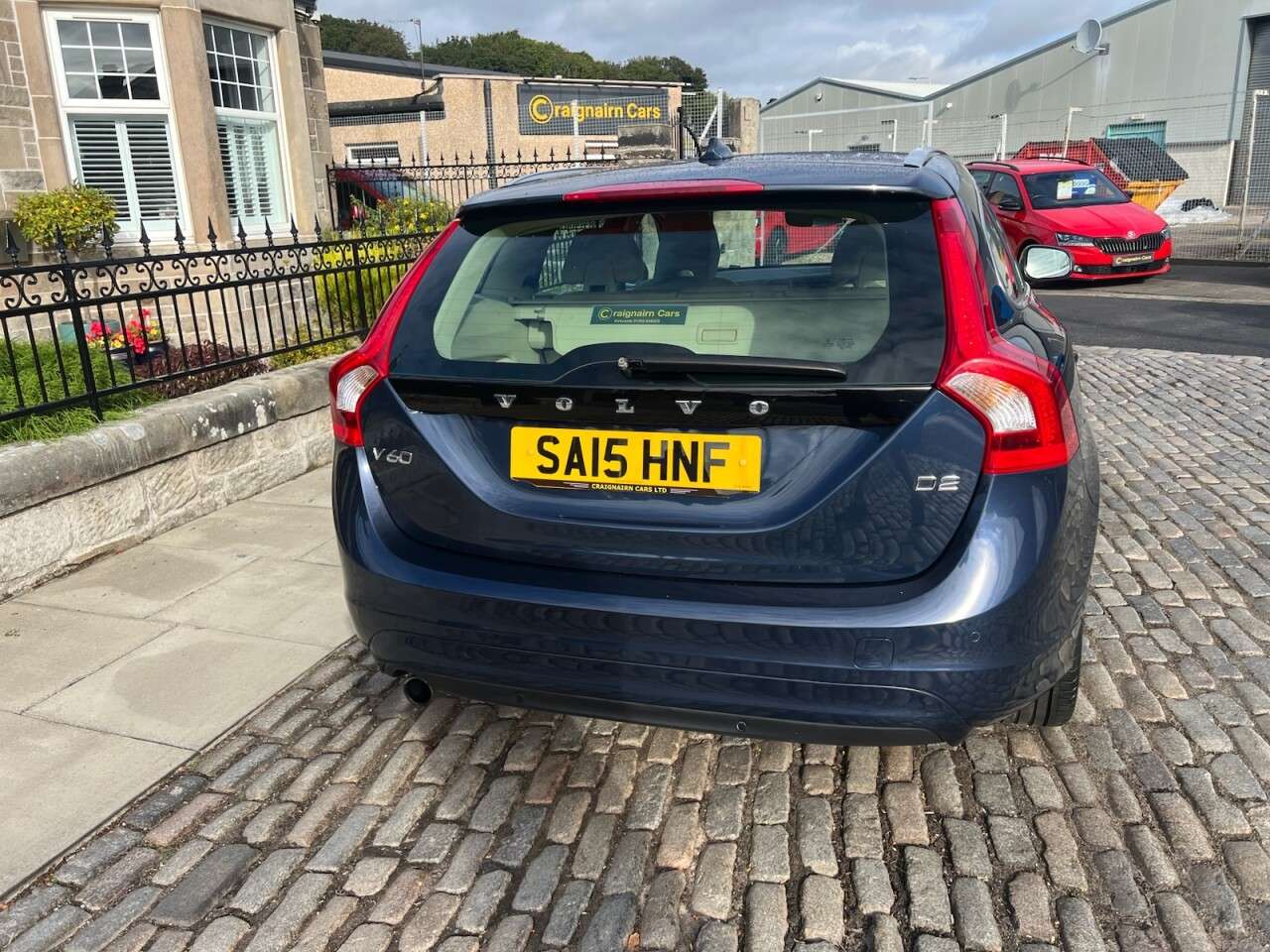 2015 VOLVO V60 2015 VOLVO V60