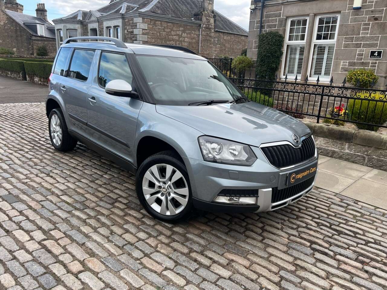 A 2016 SKODA YETI 1.2 TSI SE L Outdoor 5dr Petrol Manual Euro 6 (s/s) (110 ps) A 2016 SKODA YETI 1.2 TSI SE L Outdoor 5dr Petrol Manual Euro 6 (s/s) (110 ps)