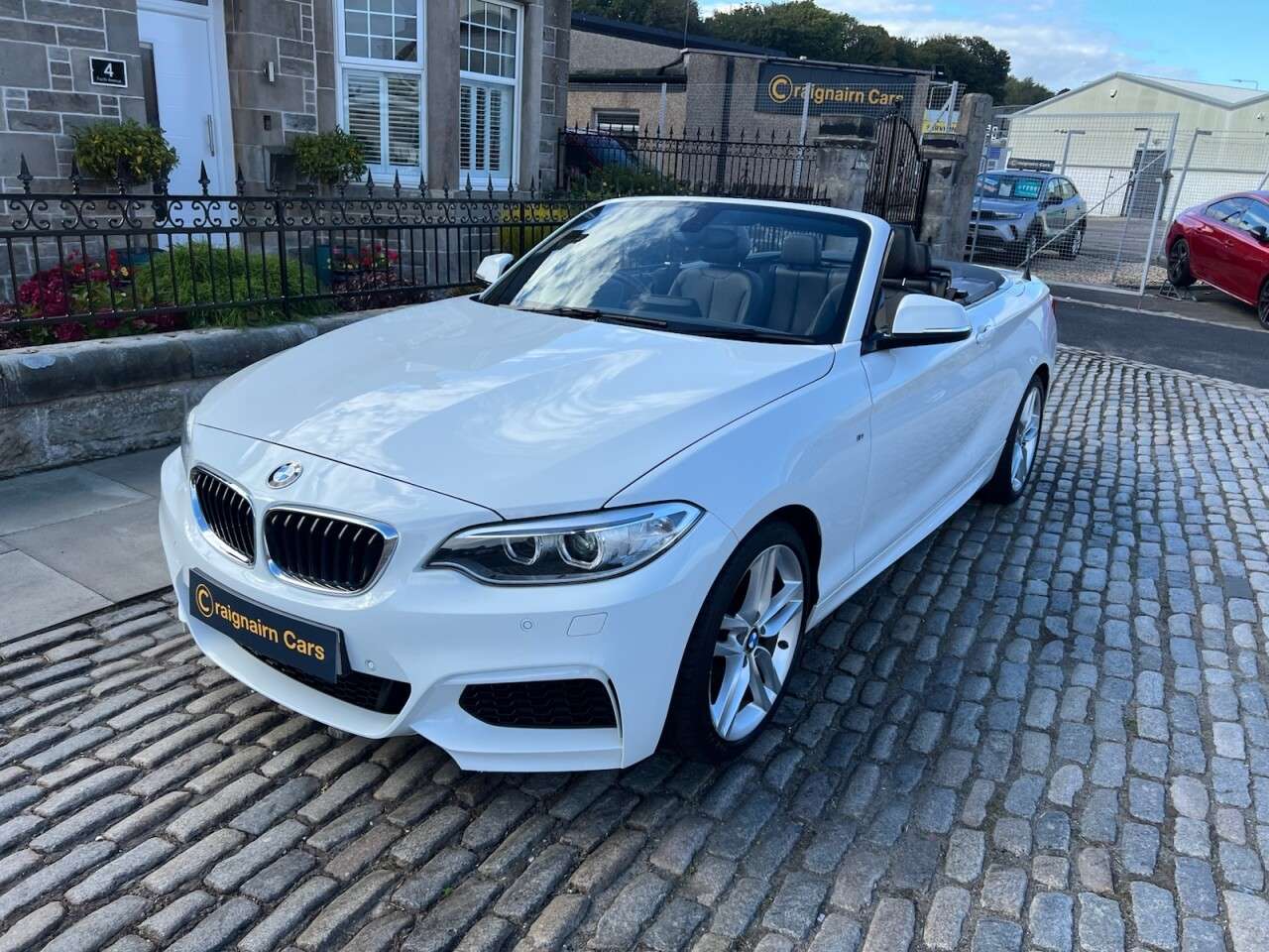 A 2016 BMW 2 SERIES 1.5 218i M Sport Convertible 2dr Petrol Auto Euro 6 (s/s) (136 ps) A 2016 BMW 2 SERIES 1.5 218i M Sport Convertible 2dr Petrol Auto Euro 6 (s/s) (136 ps)