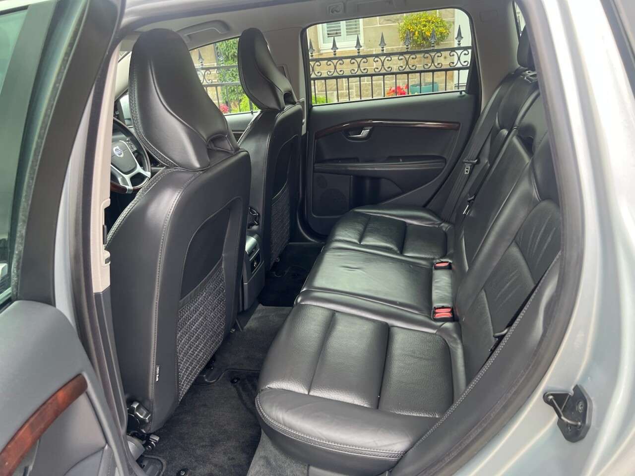 2012 VOLVO XC70 2012 VOLVO XC70