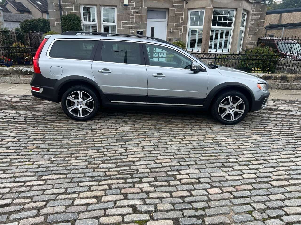 2012 VOLVO XC70 2012 VOLVO XC70