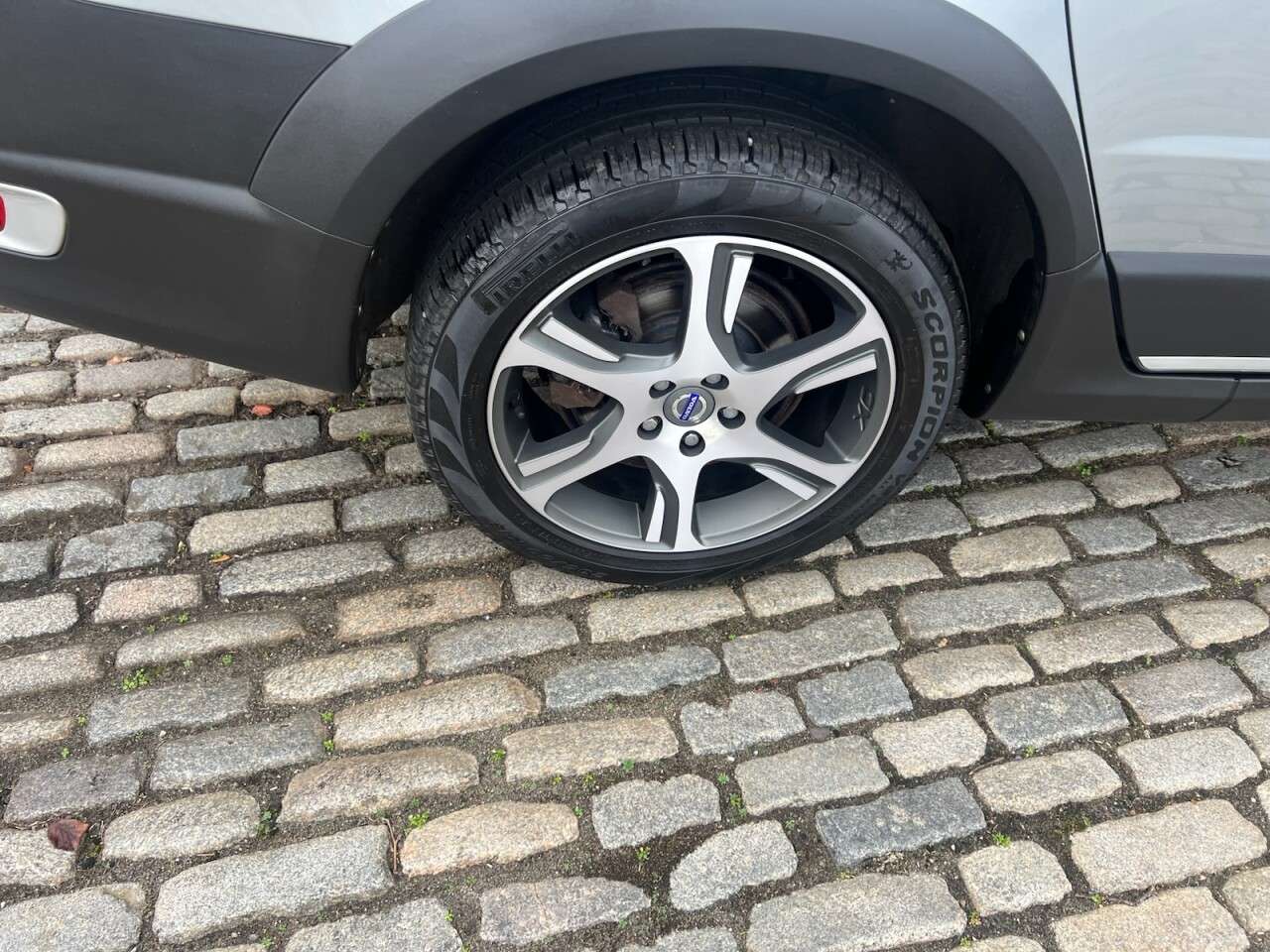 2012 VOLVO XC70 2012 VOLVO XC70