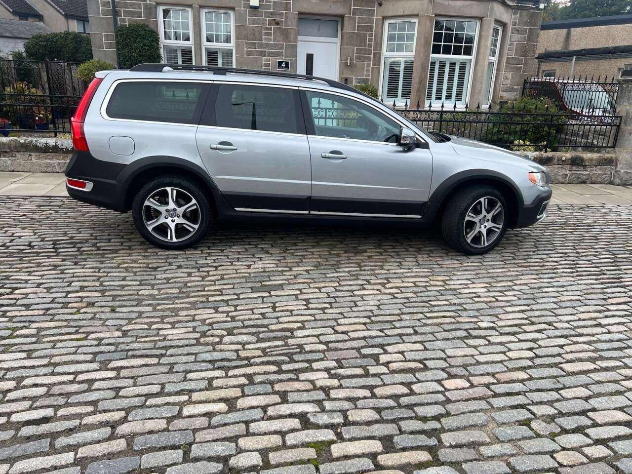2012 VOLVO XC70 2012 VOLVO XC70