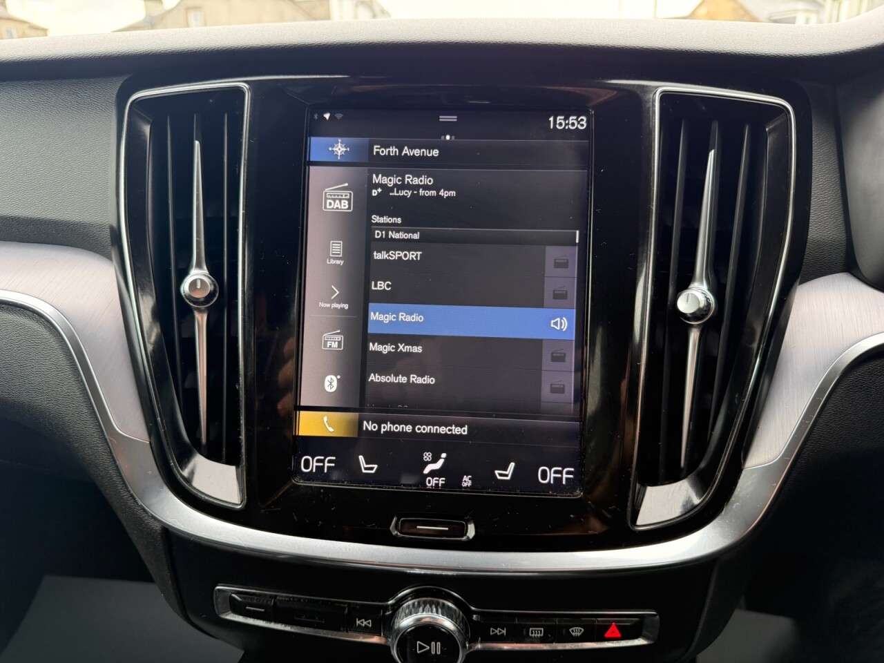 2018 VOLVO V60 2018 VOLVO V60