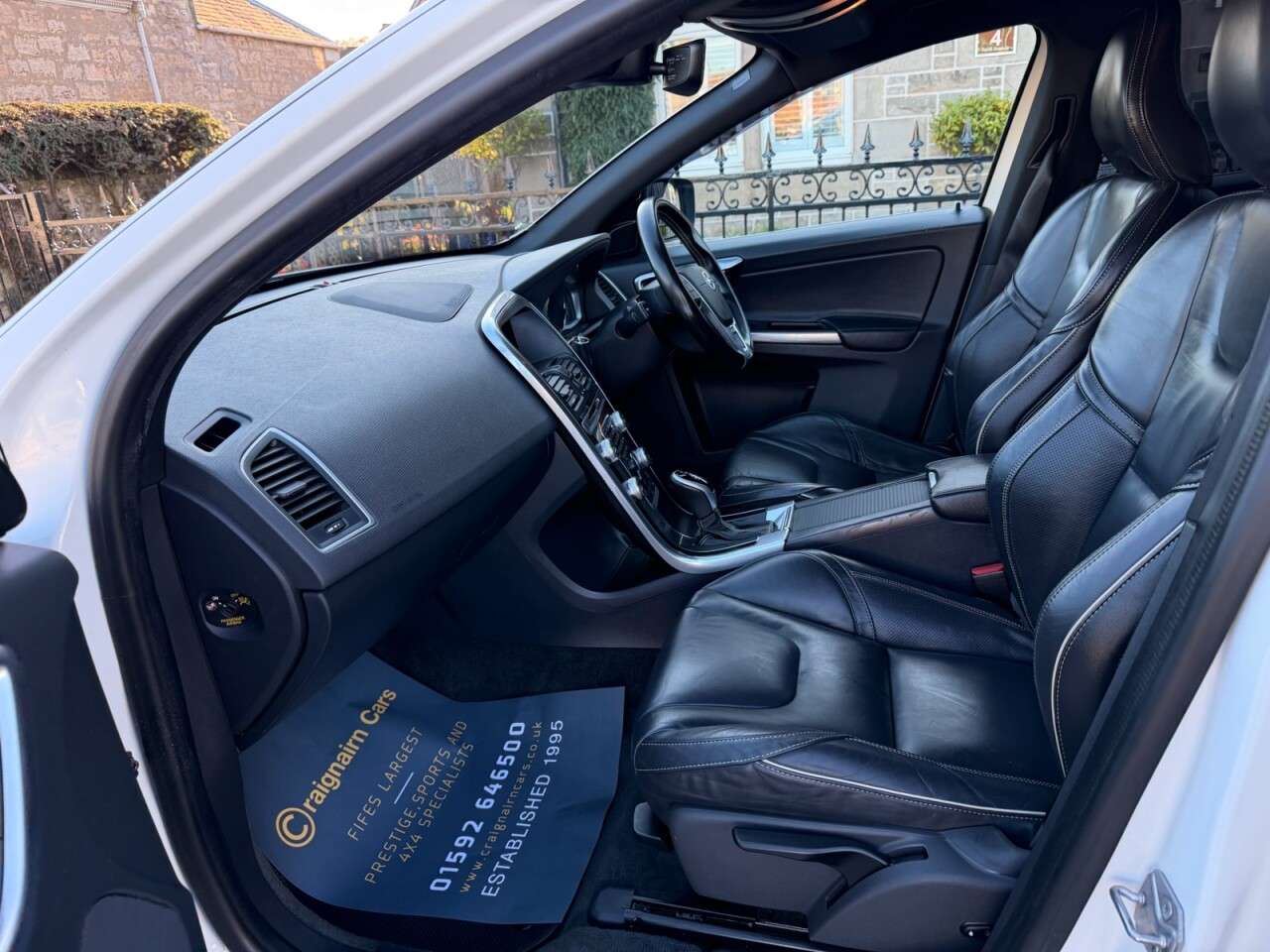 2017 VOLVO XC60 2017 VOLVO XC60