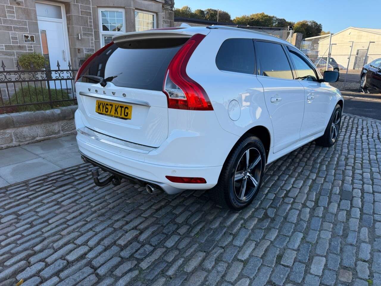 2017 VOLVO XC60 2017 VOLVO XC60