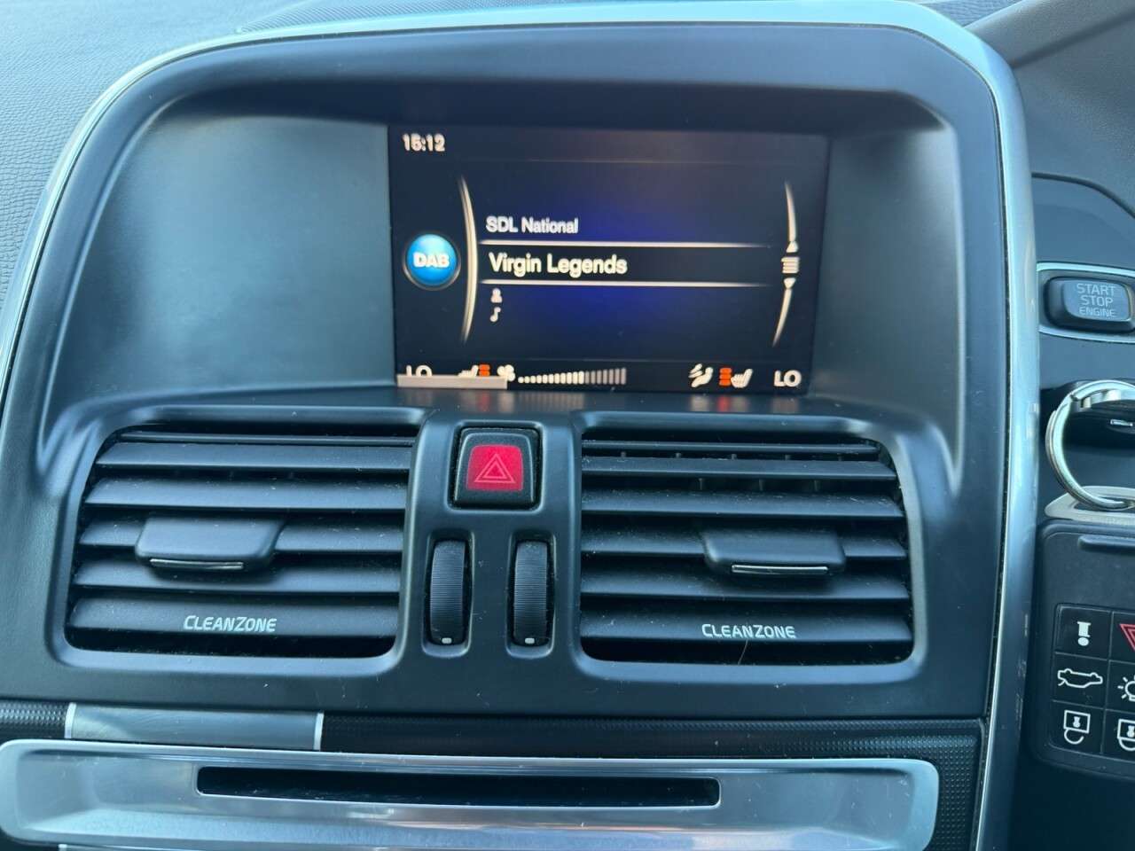 2017 VOLVO XC60 2017 VOLVO XC60