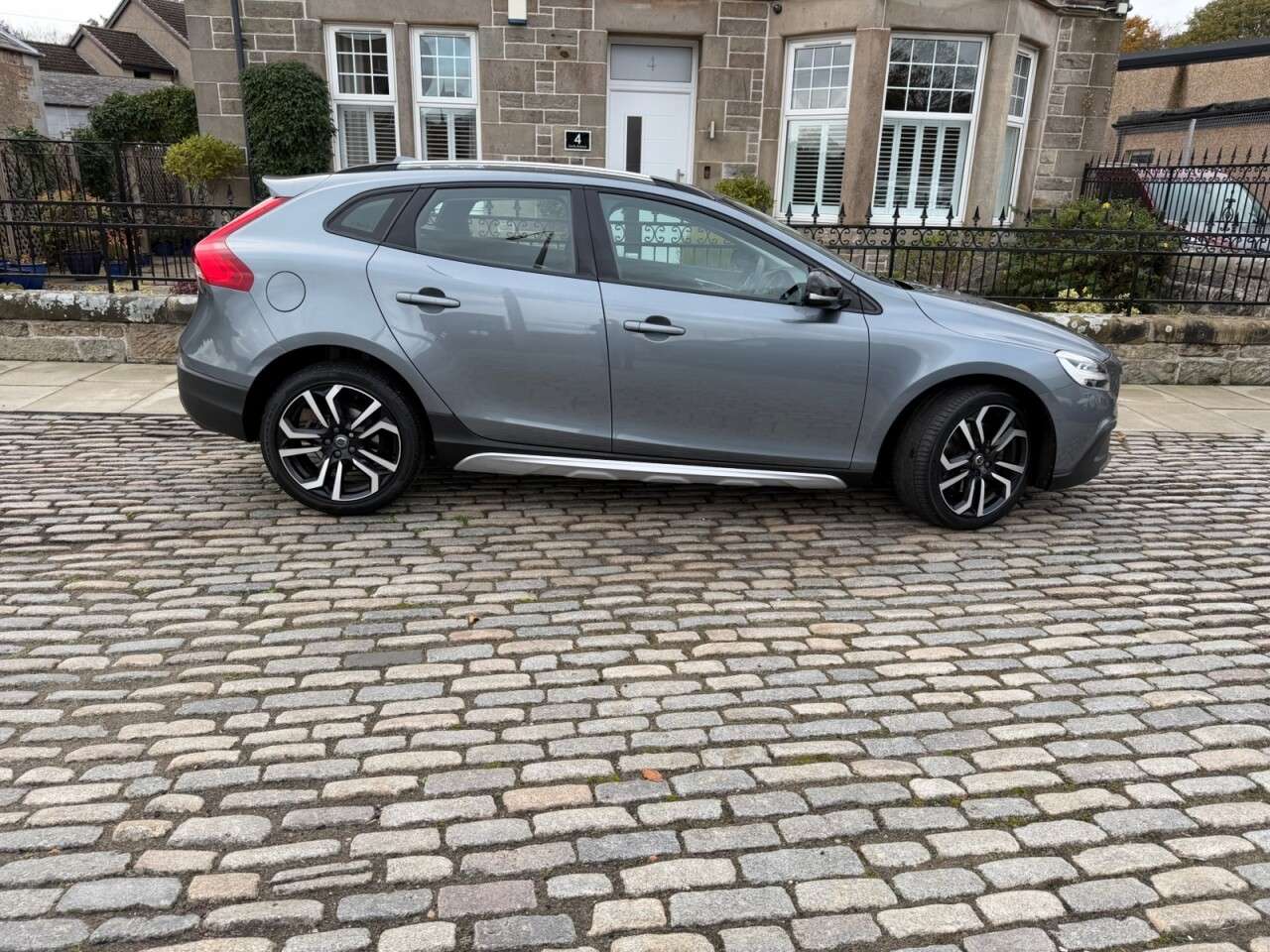 2018 VOLVO V40 CROSS COUNTRY 2018 VOLVO V40 CROSS COUNTRY