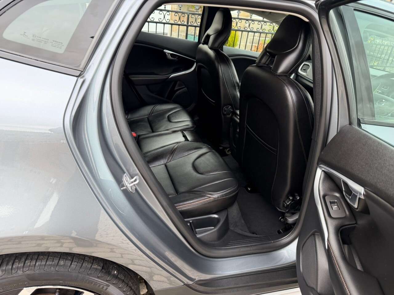 2018 VOLVO V40 CROSS COUNTRY 2018 VOLVO V40 CROSS COUNTRY