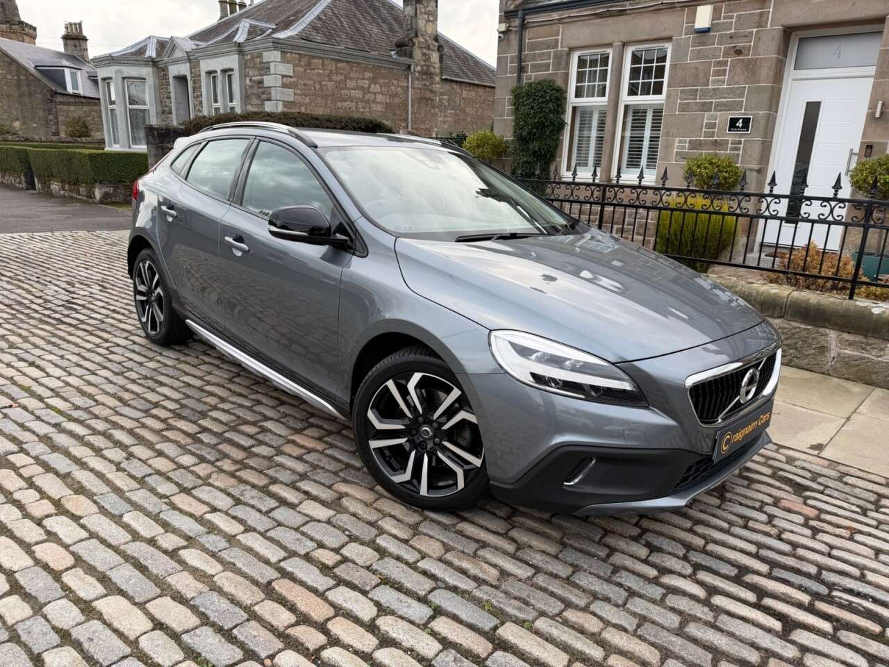 2018 VOLVO V40 CROSS COUNTRY 2018 VOLVO V40 CROSS COUNTRY