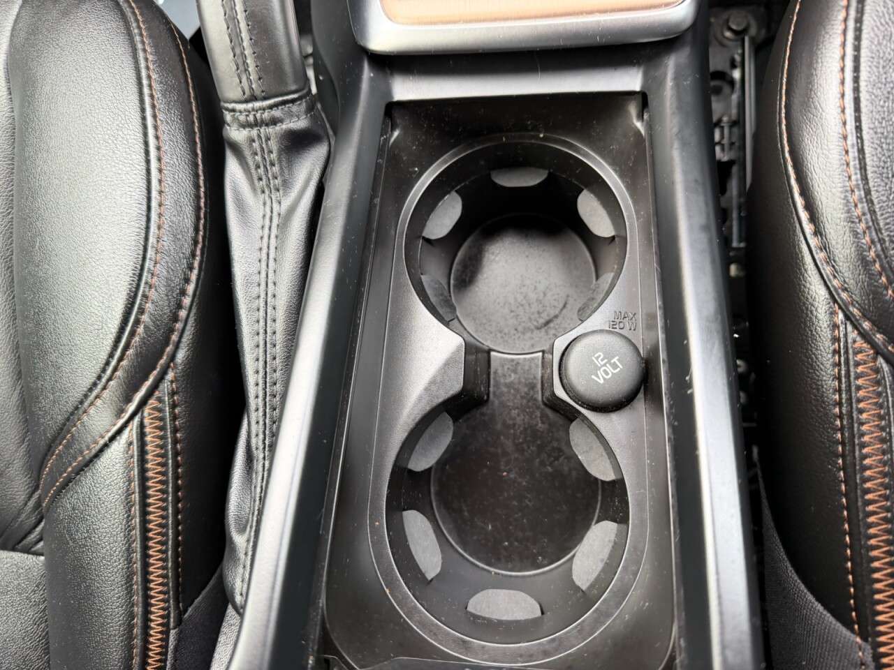 2018 VOLVO V40 CROSS COUNTRY 2018 VOLVO V40 CROSS COUNTRY