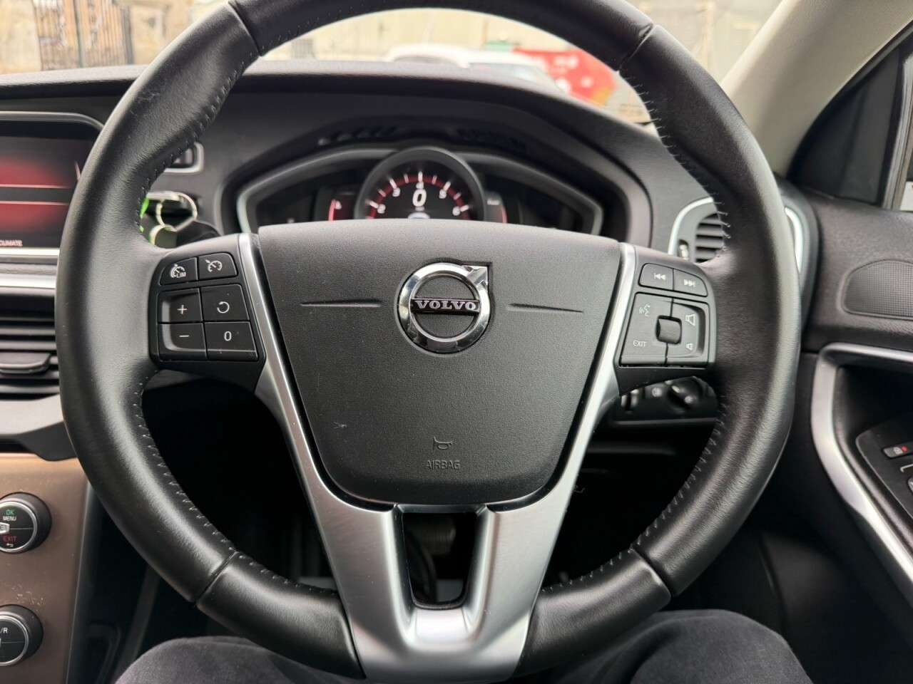 2018 VOLVO V40 CROSS COUNTRY 2018 VOLVO V40 CROSS COUNTRY