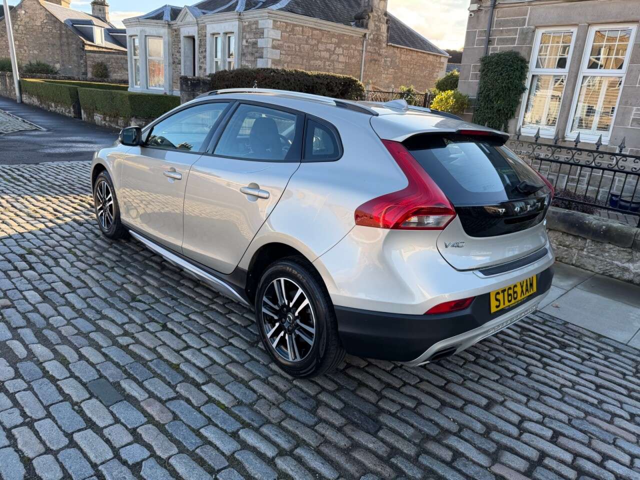 2016 VOLVO V40 CROSS COUNTRY 2016 VOLVO V40 CROSS COUNTRY