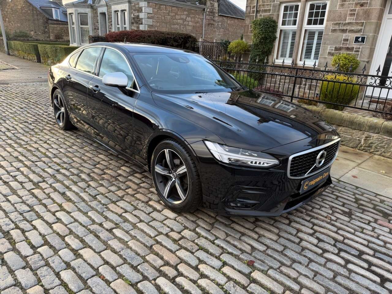 2018 VOLVO S90 2018 VOLVO S90
